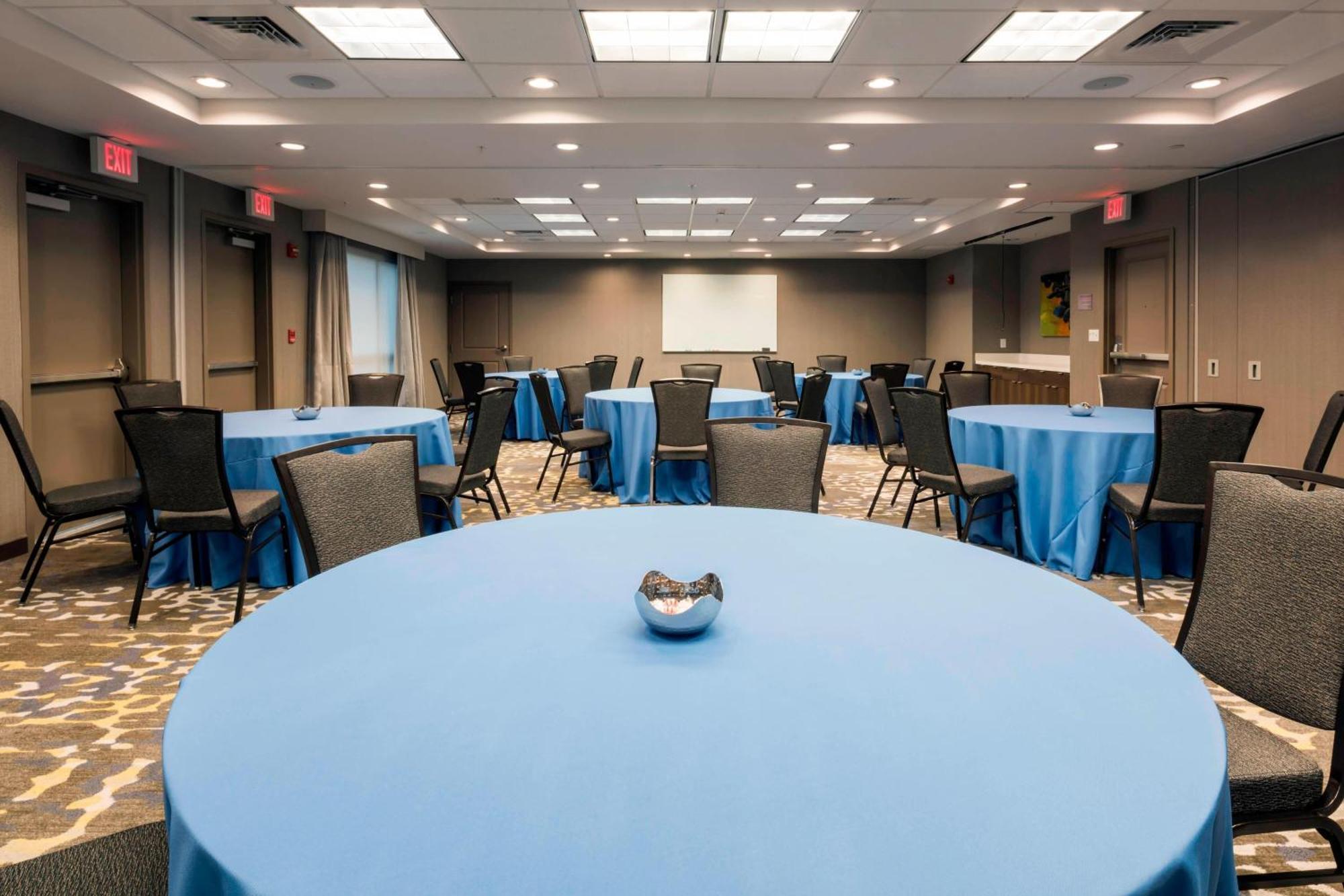 Springhill Suites By Marriott Fishkill Exterior foto